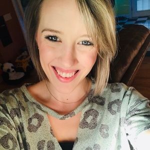 Meet your Posher, Robyn